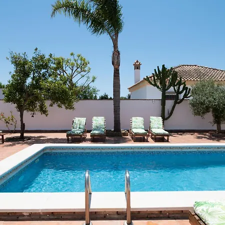 Mayo Con Piscina Privada 別荘