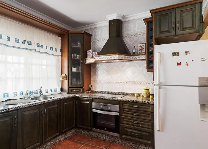 Mayo Con Piscina Privada Літній будинок Коніль-де-ла-Фронтера